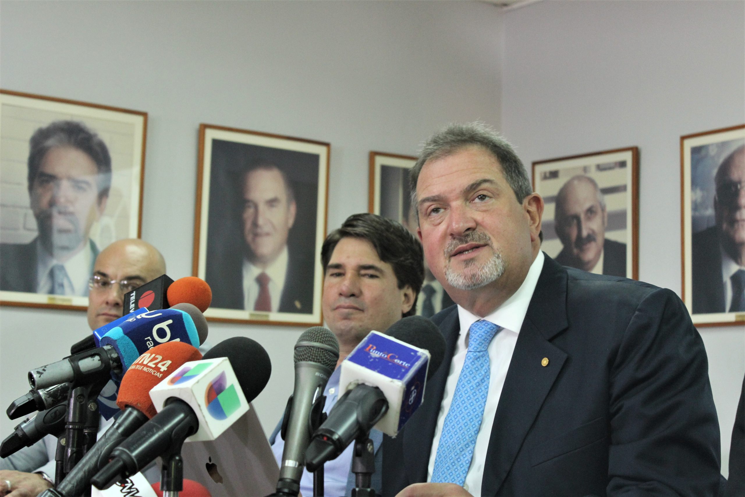 Adán Celis